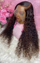 🛍️ Gorgeous ready to wear
28" 13×6 Curly brown wig
180% density top quality hair 🤎🌰🤎